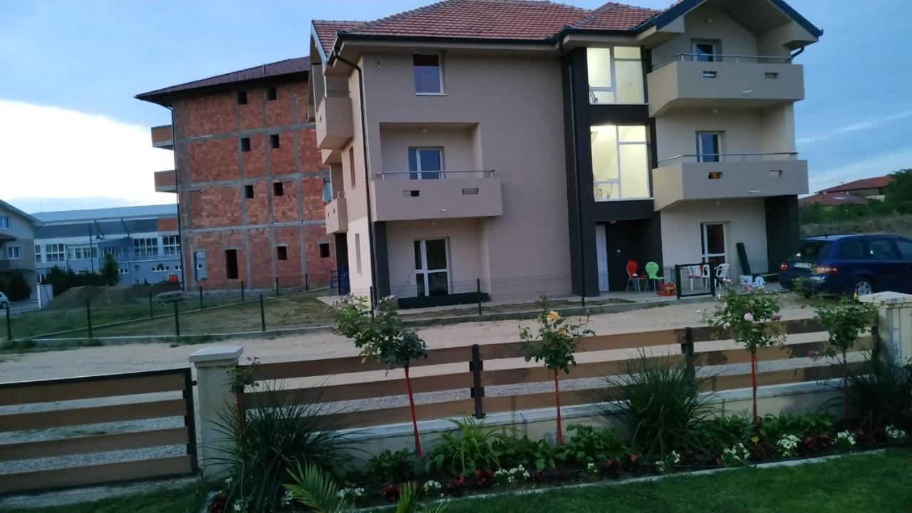 Srebrna Nit Veliko Gradište Exterior foto